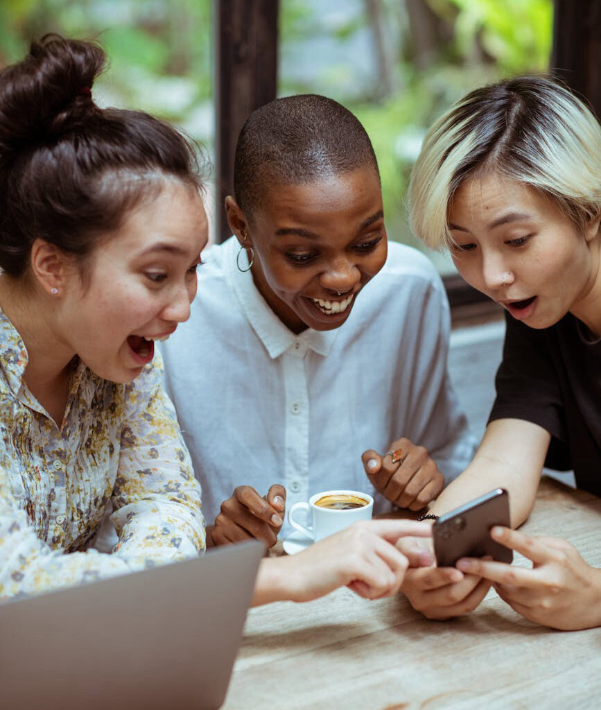 Women entrepreneurs using ManyChat surprised by its powerful automation technology